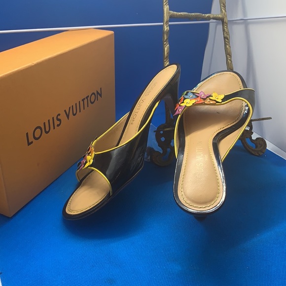 LOUIS VUITTON Leather Flower Patterm Open-Toe Mule Sandals EUR 37 1/2 - Picture 7 of 16